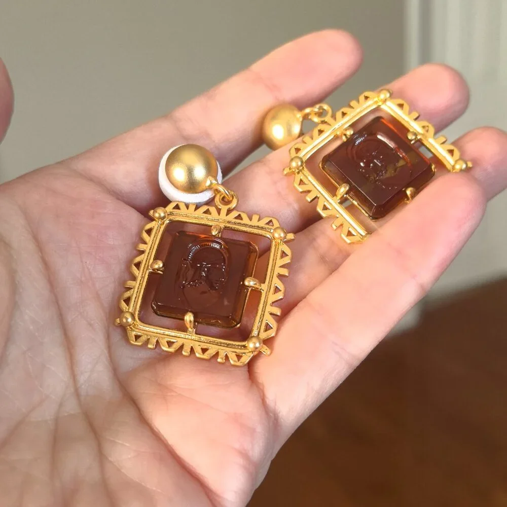 earrings - Picture 7 of 7